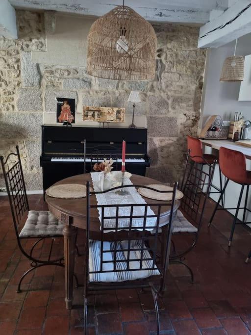 Charmante Maison Ancienne Avec Cour Alençon Εξωτερικό φωτογραφία